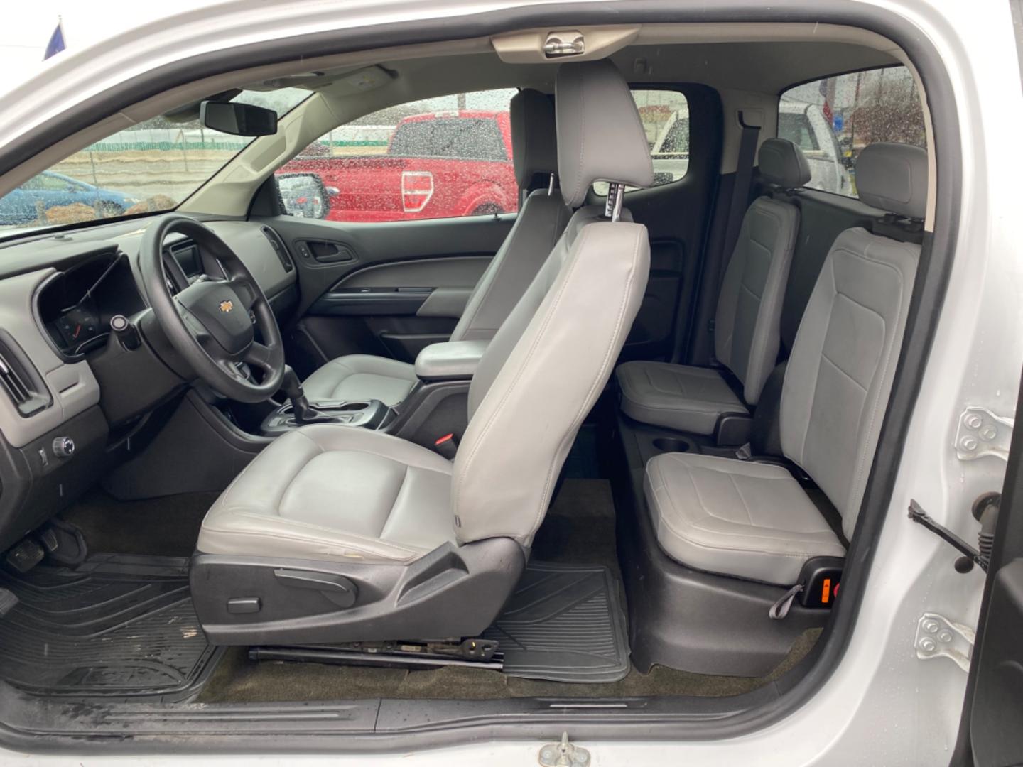 2015 WHITE Chevrolet Colorado WT Ext. Cab 2WD (1GCHSAEA6F1) with an 2.5L L4 DOHC 16V GAS engine, 6-Speed Automatic transmission, located at 420 I-35E, Lancaster, TX, 75146, (469) 297-4144, 32.593929, -96.823685 - Photo#6